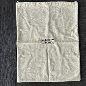 Badgley Mischka Cream Dust Bag